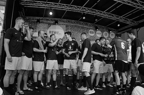 Com Together Cup